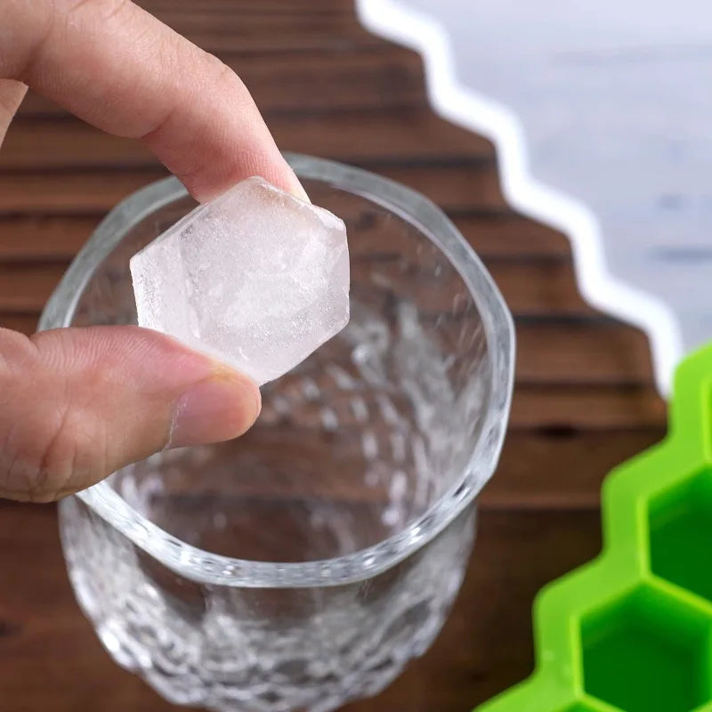 VEHHE Removable Blackgreen Silicone Honeycomb Ice Cube Maker Trays Model with Lid Ice Cream Easy Demoulding Cold Drink for Kitchen